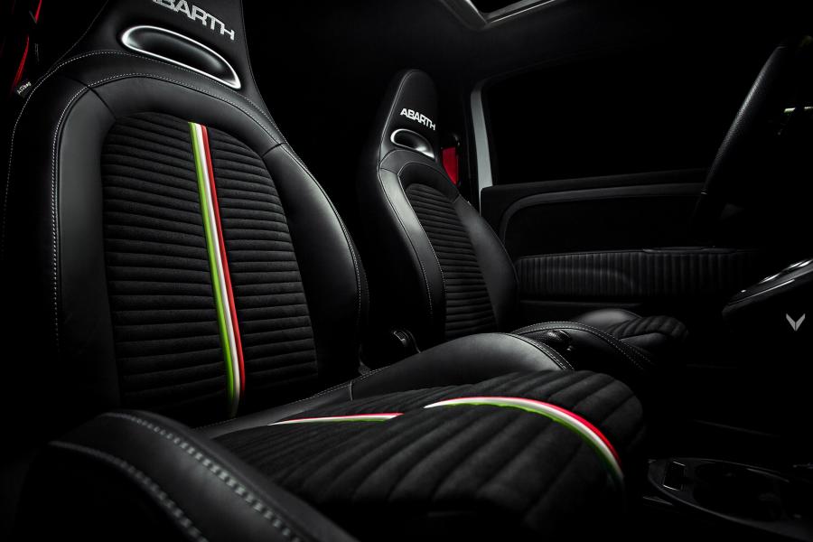 Интерьер Abarth 595 by Vilner 2017 года  (фото 8 из 16)